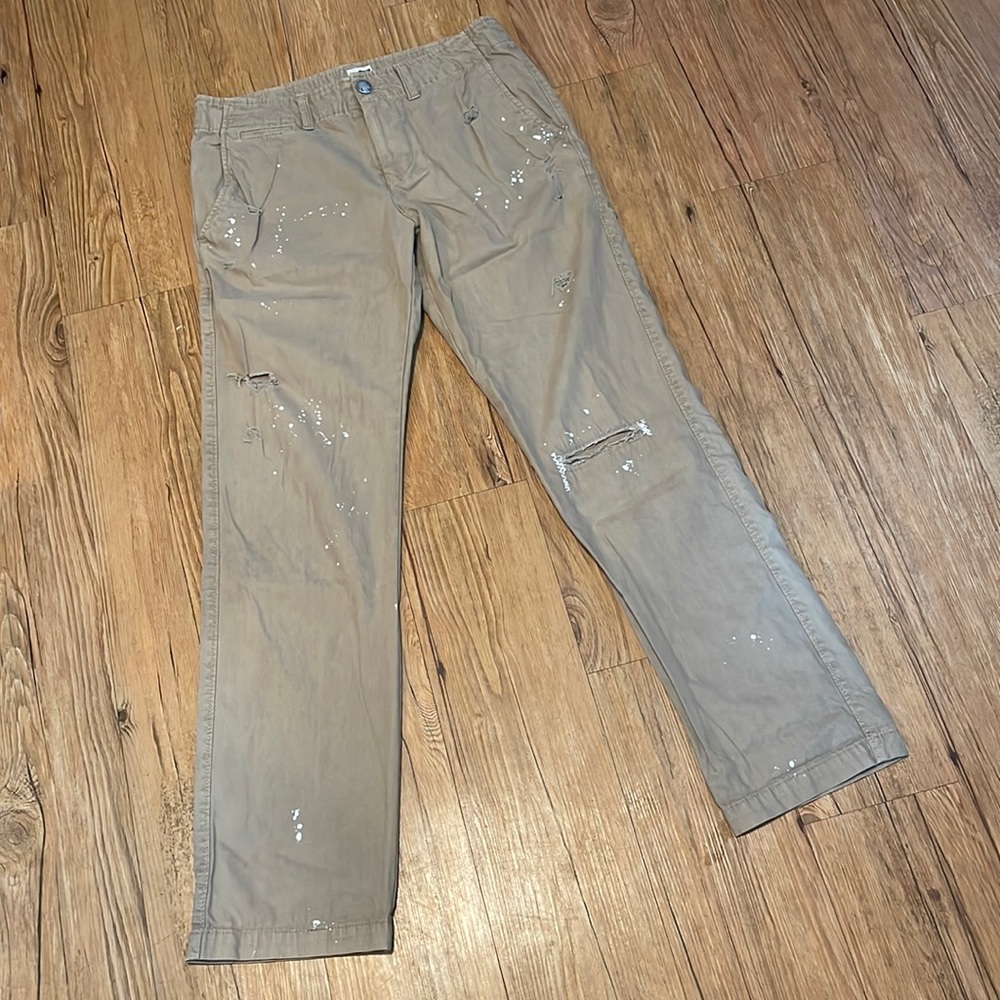 Genuine Joe America distressed khakis 30/32